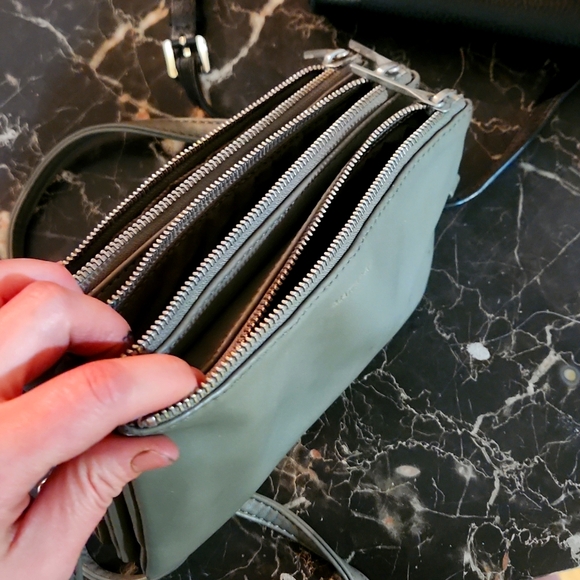 Matt and nat purse - Picture 2 of 4